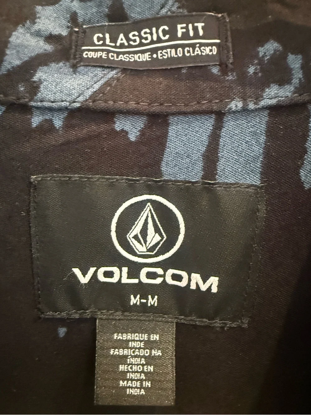 Volcom True to This - Short Sleeve Button-Up Shirt - Black & Blue Tie-Dye Sz: M